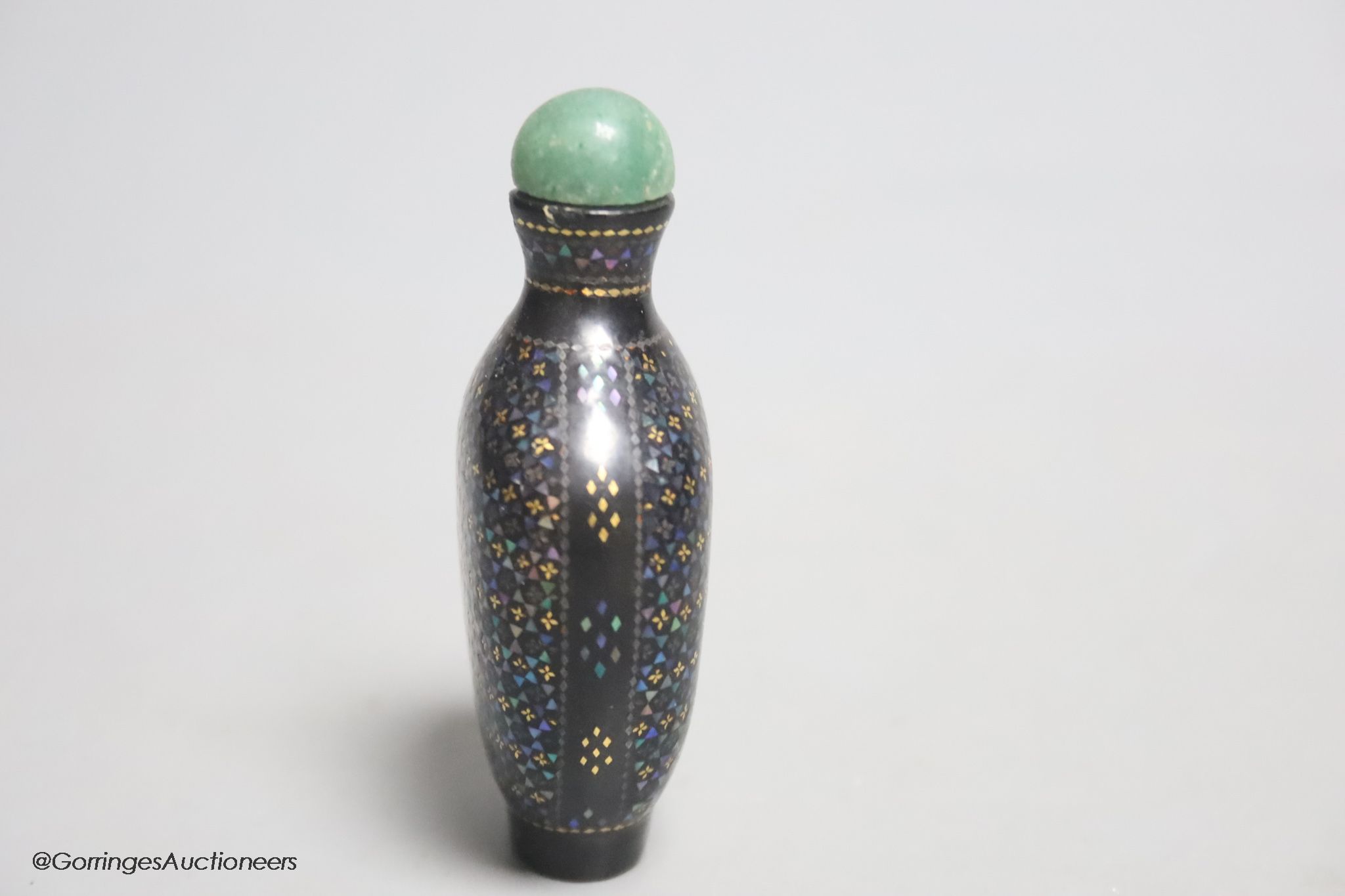 A Chinese 19th century Lac Burgaute snuff bottle